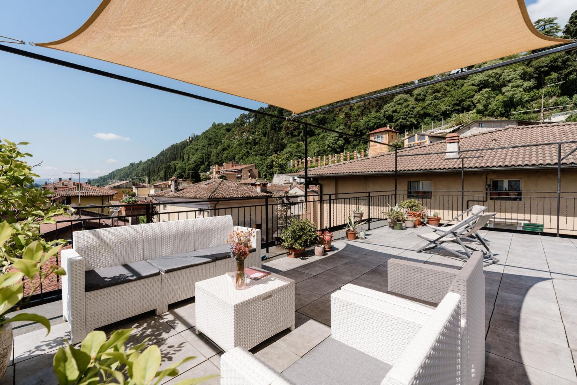 Atlante Hotel Toscolano Maderno Exterior photo